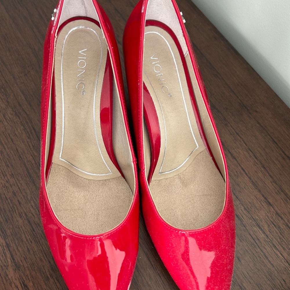Vionic Red Heels - image 7